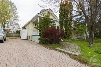 398 DOLLARD Street 1, Vanier and Kingsview Park, ON K1L 7B3