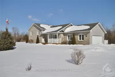 18 STONEWALK Drive, North Grenville, ON K0G 1J0