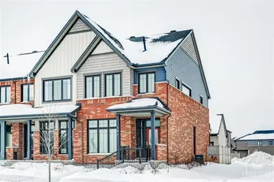 464 CODDS Road, Manor Park - Cardinal Glen and Area, ON K1K 2G8