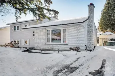 2183 BICKERTON Avenue, Beacon Hill North - South and Area, ON K1J 6Y2