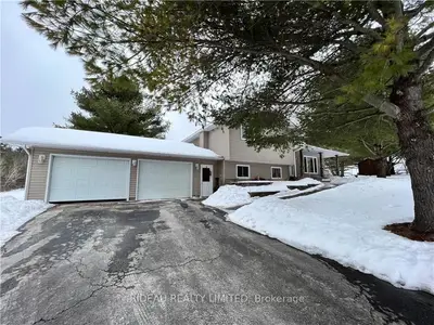 266 COUNTY ROAD 10 N Road, Rideau Lakes, ON K0G 1X0