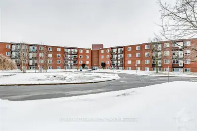 2044 ARROWSMITH Drive 301B, Beacon Hill North - South and Area, ON K1J 7V8