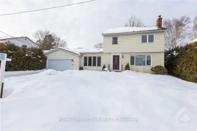 21 CANTER Boulevard, Meadowlands - Crestview and Area, ON K2G 2M3