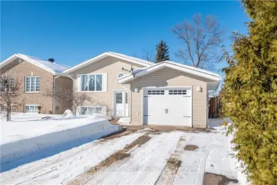 20 EDITH Street, Petawawa, ON K8H 3N8