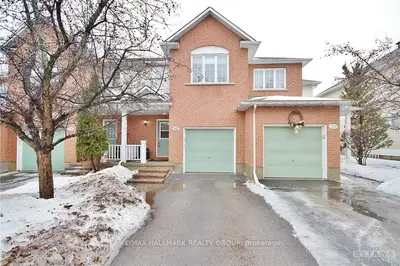 52 Dunn Street, Kanata, On K2k 3j7