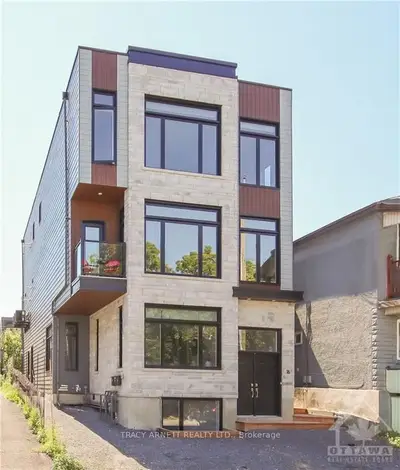 16 LOWREY Street 2, West Centre Town, ON K1Y 2S4