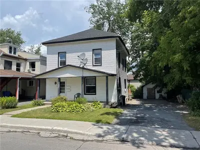 157 NELSON Street E A-B, Hawkesbury, ON K6A 1L6
