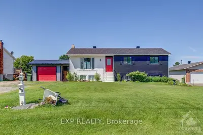 40 Meadowbrook Drive, Laurentian Valley, ON K8A 7C3