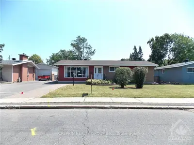 1158 DEER PARK Road, Cityview - Parkwoods Hills - Rideau Shore, ON K2E 6H3