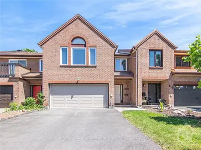 110 DUNBARTON Court, Manor Park - Cardinal Glen and Area, ON K1K 4L5
