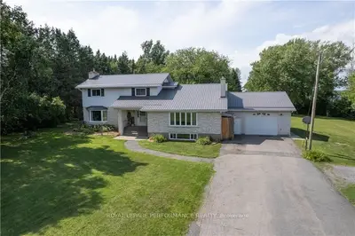 18411 COUNTY RD 19 Road, South Glengarry, ON K6H 5R6
