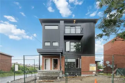 255 Presland Road, Overbrook - Castleheights and Area, ON K1K 2B6