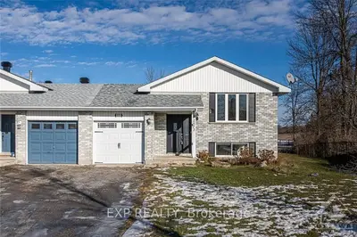 2573 OLD CARRIAGE Court B, Greely - Metcalfe - Osgoode - Vernon and Area, ON K0A 2P0