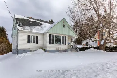 60 Doran Street, Petawawa, On K8h 1r2
