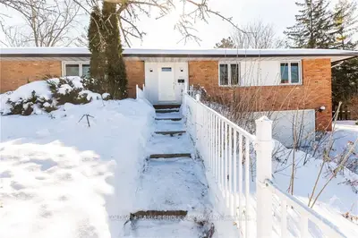 212 Amberly Court, Beacon Hill North - South And Area, On K1j 8a3