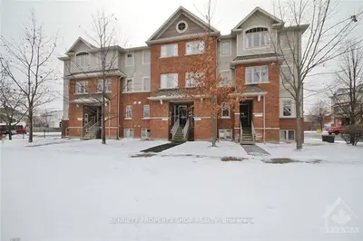 4007 CANYON WALK Drive, Blossom Park - Airport and Area, ON K1V 0Z4