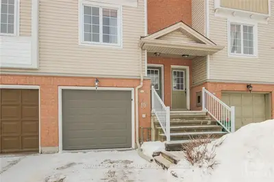 10 YORKVILLE Street, Carlington - Central Park, ON K2C 4B6
