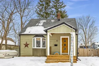 91 CROWN Crescent, Carlington - Central Park, ON K1Z 7R7