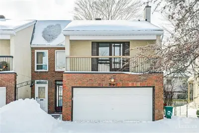 40 TYBALT Crescent, Bells Corners and South to Fallowfield, ON K2H 8J5