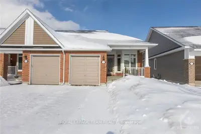 70 KAYENTA Street, Stittsville - Munster - Richmond, ON K2S 2B4