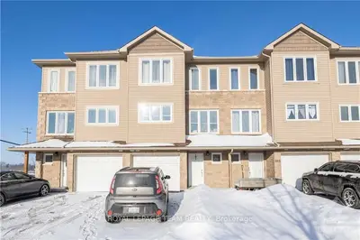 414 Van Buren Street, North Grenville, On K0g 1j0
