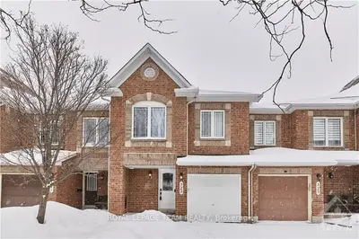 523 WOODCHASE Street, Kanata, ON K2W 1J4