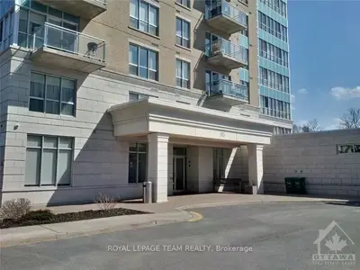 90 LANDRY Street 2010, Vanier and Kingsview Park, ON K1L 0A9