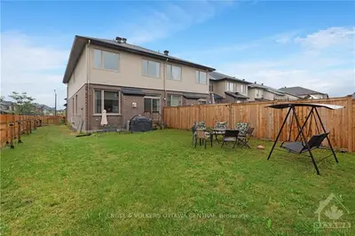 385 Memorial Grove, Blossom Park - Airport And Area, On K4m 1b2