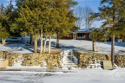 425 COLIN FARMER Road, Tay Valley, ON K7H 3C7