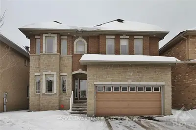 220 MADHU Crescent, Mooneys Bay - Carleton Heights and Area, ON K2C 4J3