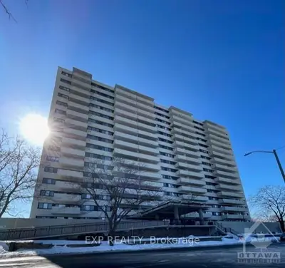 40 Landry Street 1614, Vanier and Kingsview Park, ON K1L 8K4