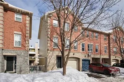 155 ARCOLA, Overbrook - Castleheights and Area, ON K1K 4W9