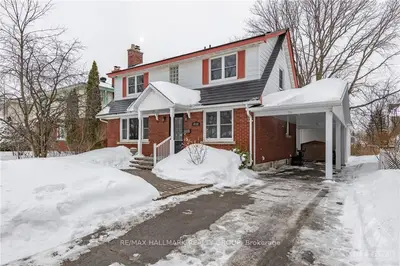 2138 BLOSSOM Drive, Alta Vista and Area, ON K1H 6G8