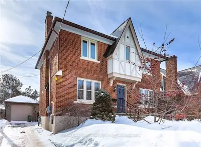 42 KENILWORTH Street, Dows Lake - Civic Hospital and Area, ON K1Y 3Y1