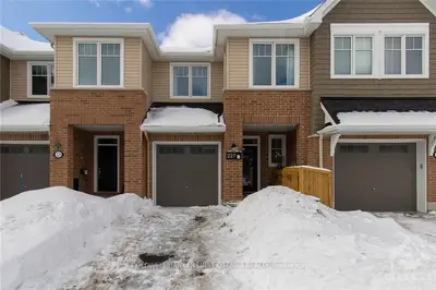 227 HAWKMERE Way, Blossom Park - Airport and Area, ON K1T 0R5