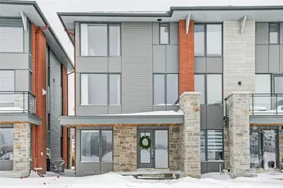 854 Mikinak Road, Manor Park - Cardinal Glen And Area, On K1k 4z4