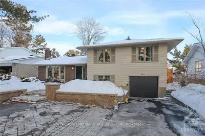 5 GLENDENNING Drive, South of Baseline to Knoxdale, ON K2H 7Z1