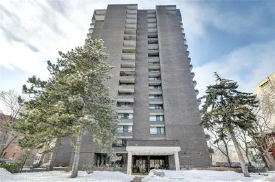 71 Somerset Street W 204, Ottawa Centre, ON K2P 2G2