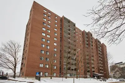 1100 Ambleside Drive S 305, Woodroffe, ON K2B 8G6