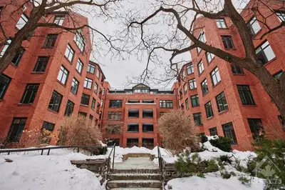 205 SOMERSET Street 109, Ottawa Centre, ON K2P 0J1