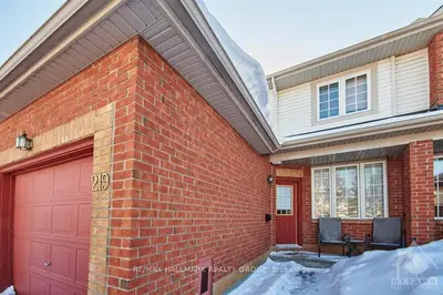 219 DUNTROON Circle, Hunt Club - South Keys and Area, ON K1T 4C9