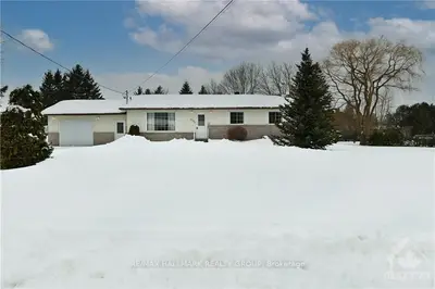 1125 BARNETT Street, Orleans - Cumberland and Area, ON K4C 1C7