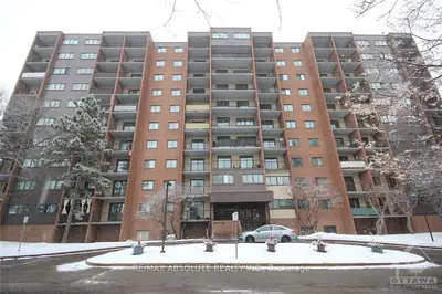 2630 SOUTHVALE Crescent 502, Elmvale Acres and Area, ON K1B 4S8