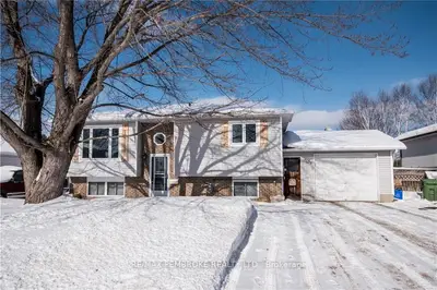 11 VEREYKEN Crescent, Petawawa, ON K8H 3M3