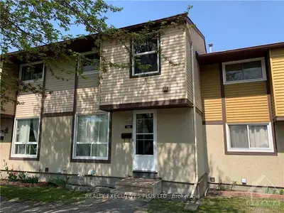 2570 SOUTHVALE Crescent 152, Elmvale Acres and Area, ON K1B 5B7