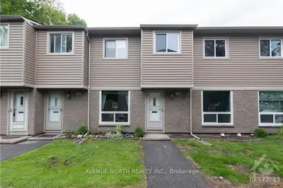 1383 PEREZ Crescent, Cyrville - Carson Grove - Pineview, ON K1J 8T9