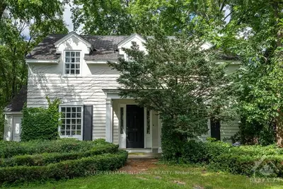 311 ISLAND PARK Drive, Tunneys Pasture and Ottawa West, ON K1Y 0A6