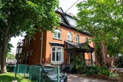 47-49 SOMERSET Street W 6, Ottawa Centre, ON K2P 0H3