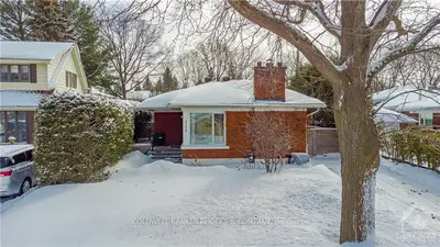 2174 Berwick Avenue, Belair Park - Copeland Park And Area, On K2c 0y3