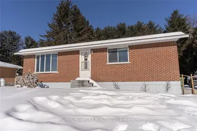 252 WITT Road, Laurentian Valley, ON K8A 6W5